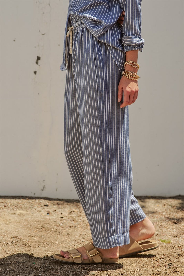 Coastal Ease Striped Linen Pants in NAVY STRIPE - Women's Wholesale Pants | Trend Notes
