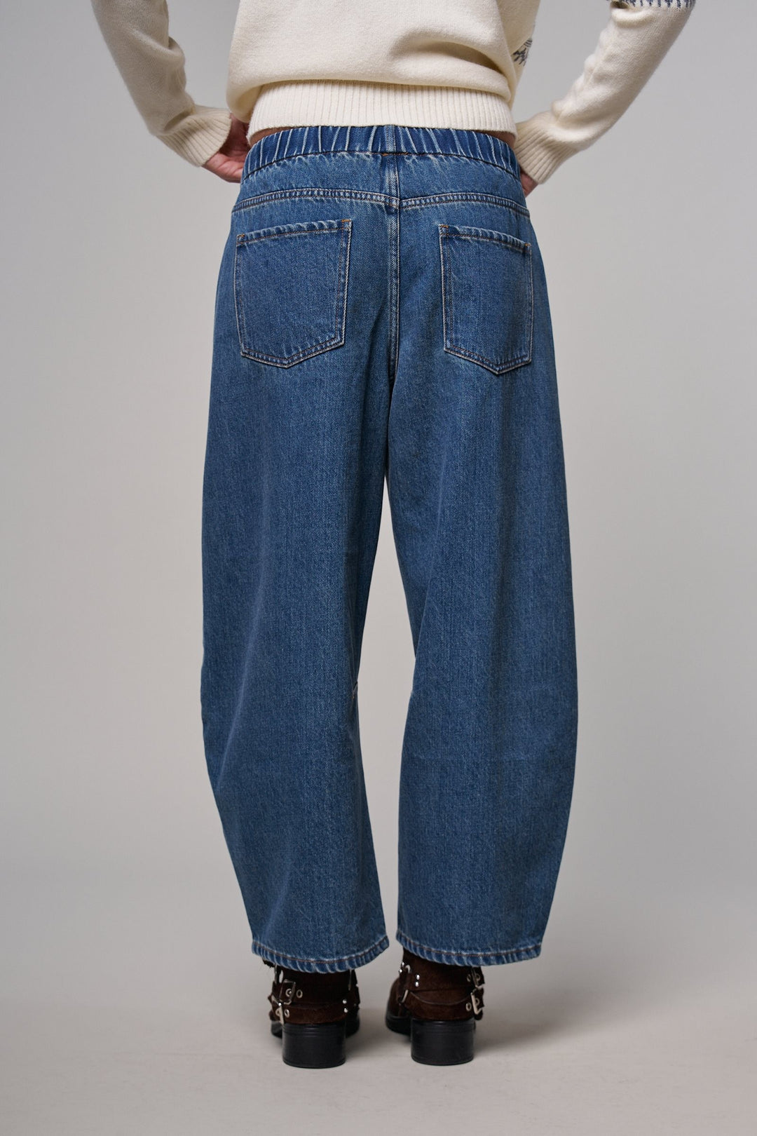 Laid-Back Light Wash Barrel Denim Pants in MEDIUM DENIM - Women's Wholesale Wide Leg Jeans | Trend Notes