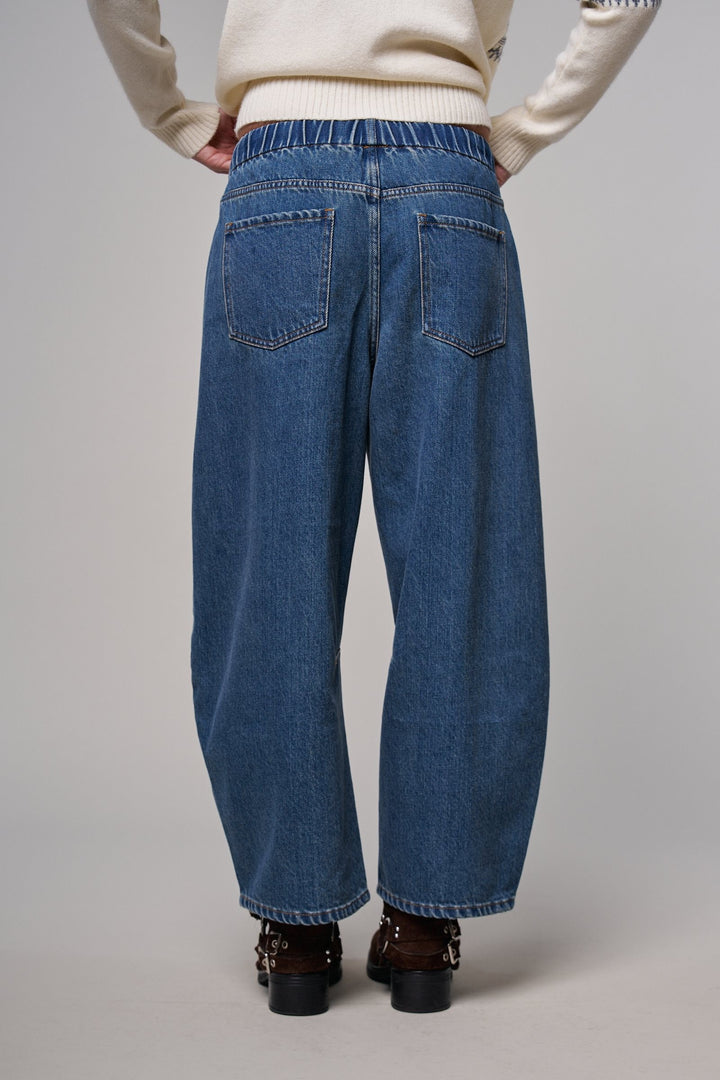 Laid-Back Light Wash Barrel Denim Pants in MEDIUM DENIM - Women's Wholesale Wide Leg Jeans | Trend Notes