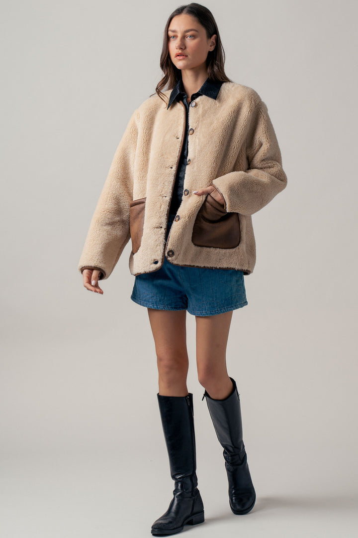 cozy boxy shearling jacket with suede pocket - beige (additional view)