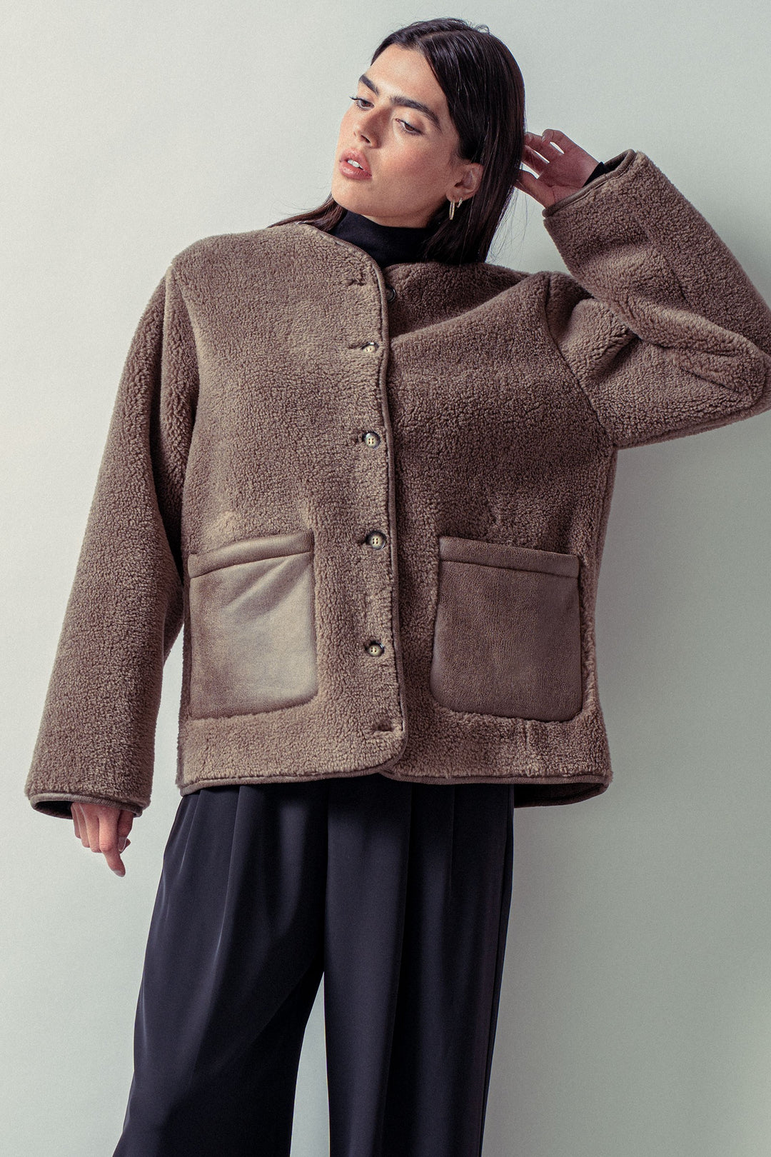 cozy boxy shearling jacket with suede pocket - brown (additional view)