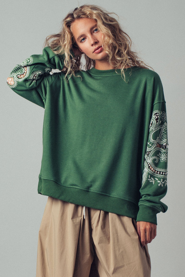 embroidered patchwork sleeve sweatshirt - green (additional view)