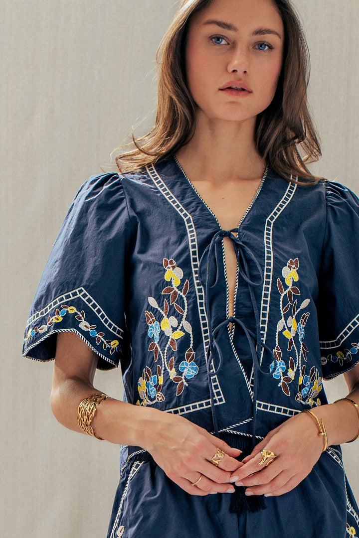 vintage inspired embroidered trim cotton top - navy