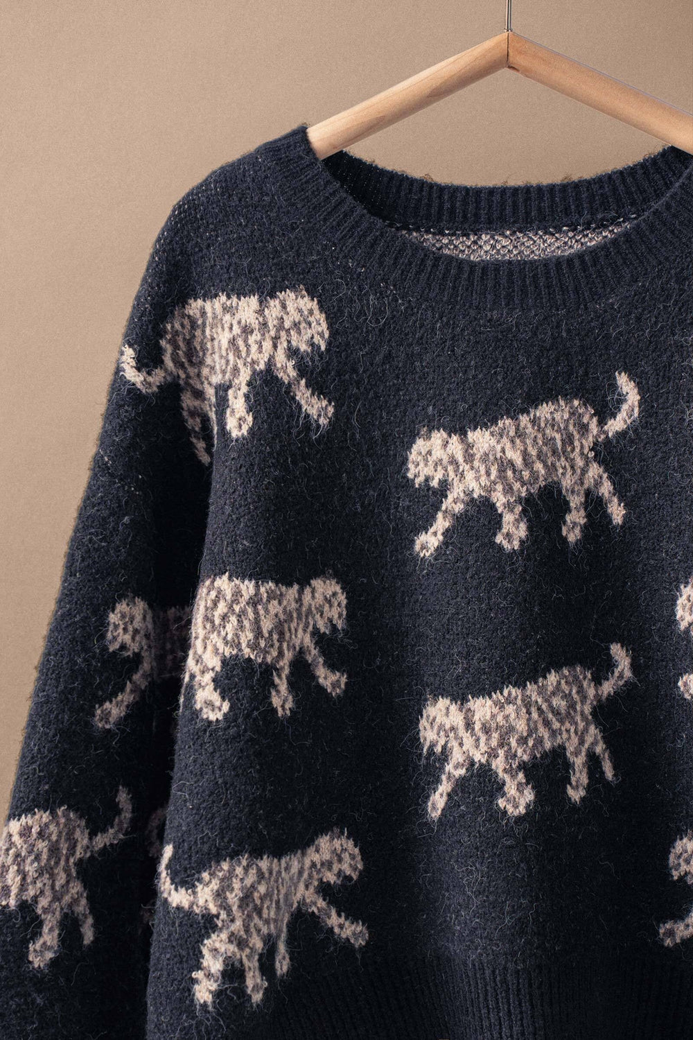 Leopard Pattern Crewneck Sweater With Cozy Knit, additional view