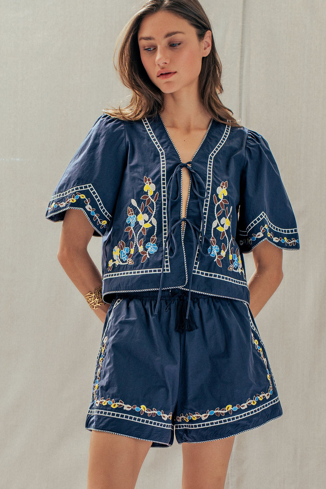 vintage inspired embroidered trim cotton shorts - navy (additional view)