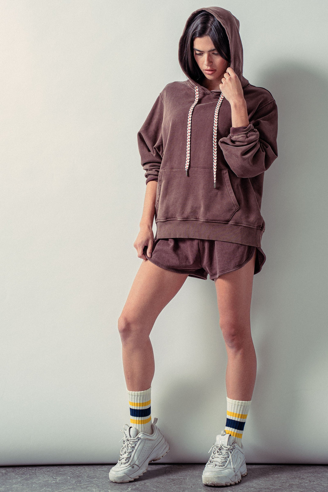 oversized hoodie w vintage washed brushed fabric - brown (additional view)
