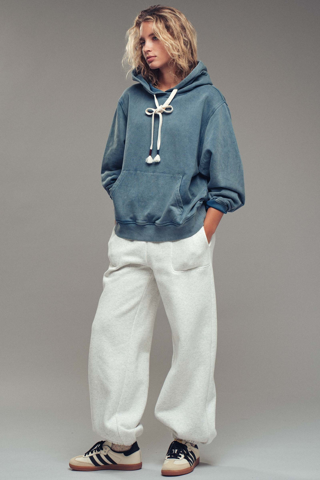 oversized hoodie w vintage washed brushed fabric - french navy (additional view)