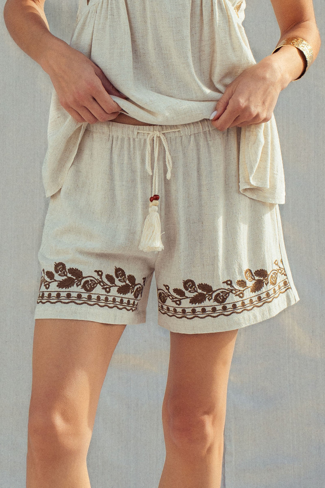 hem relaxed linen shorts - oatmeal