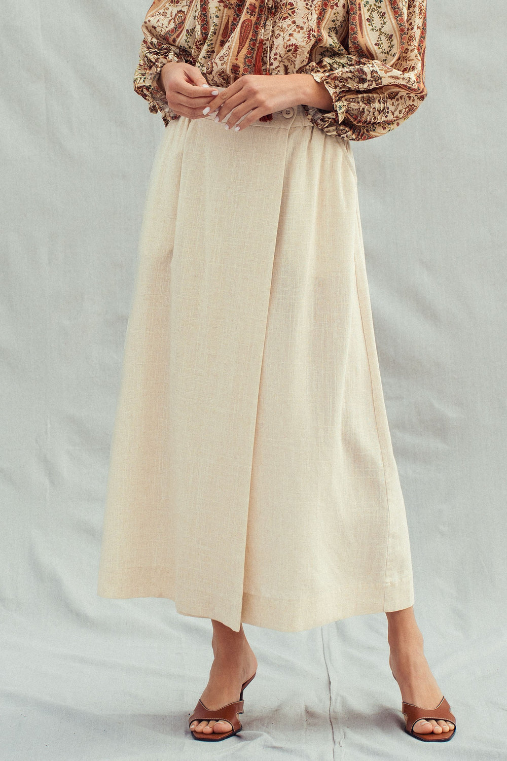 linen blend boho maxi skirt with pockets - oatmeal (additional view)