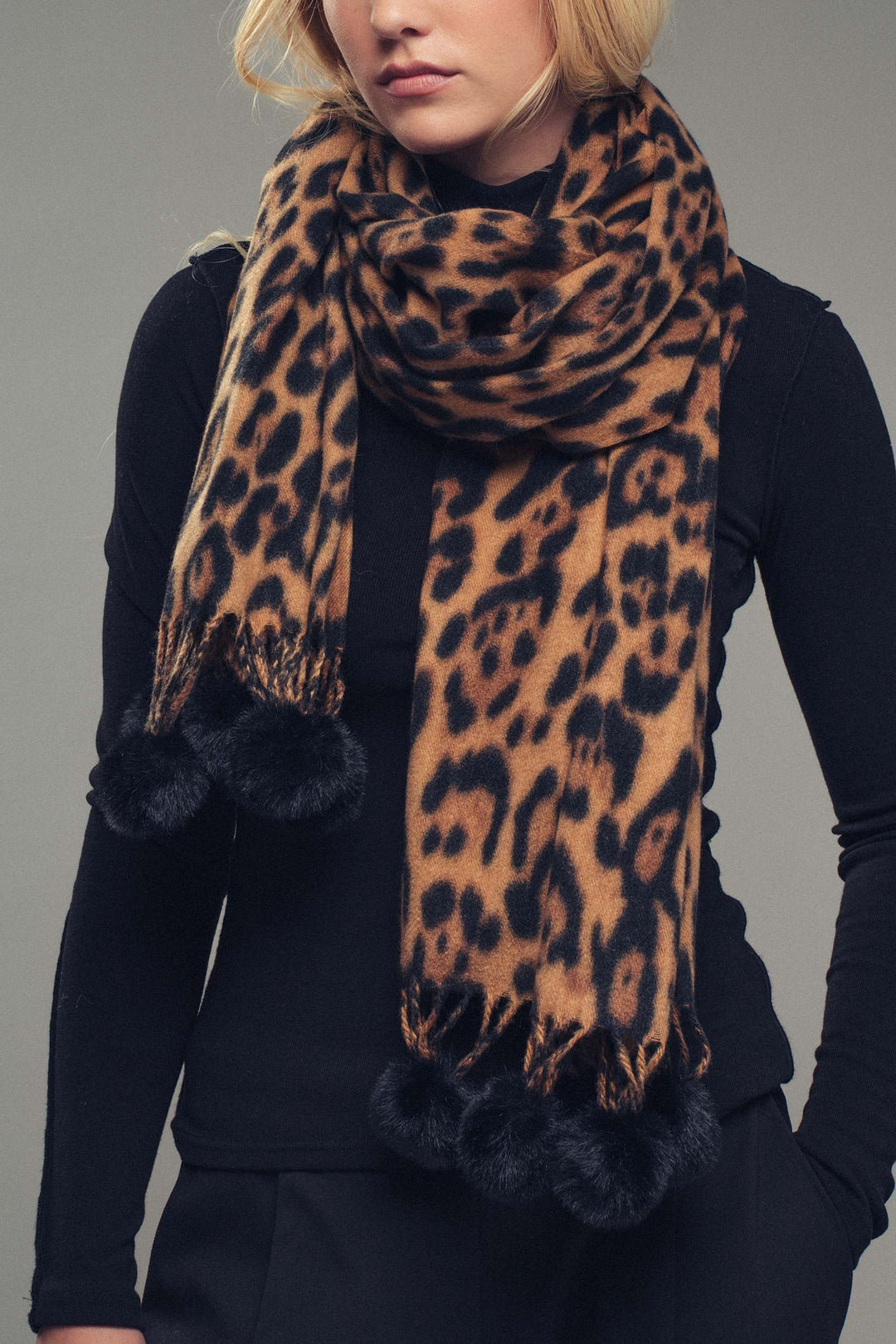 print pom trim scarf - brown