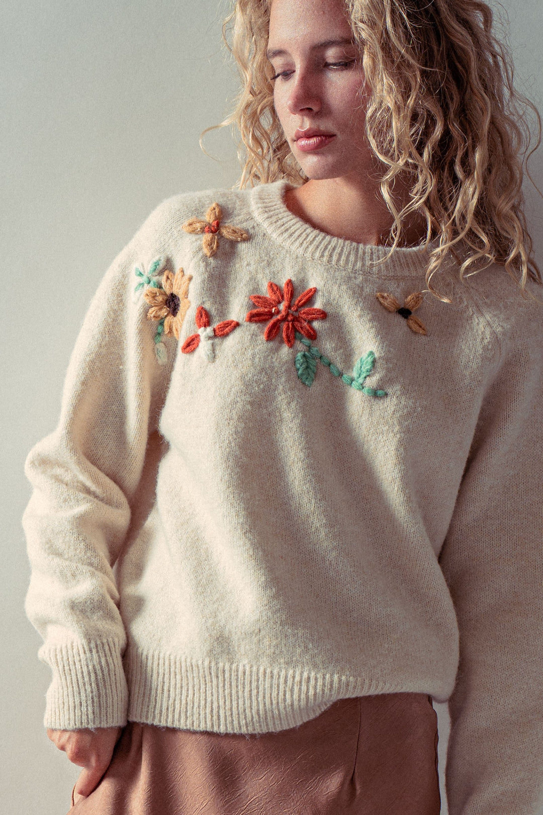 floral embroidered knit sweater - oatmeal
