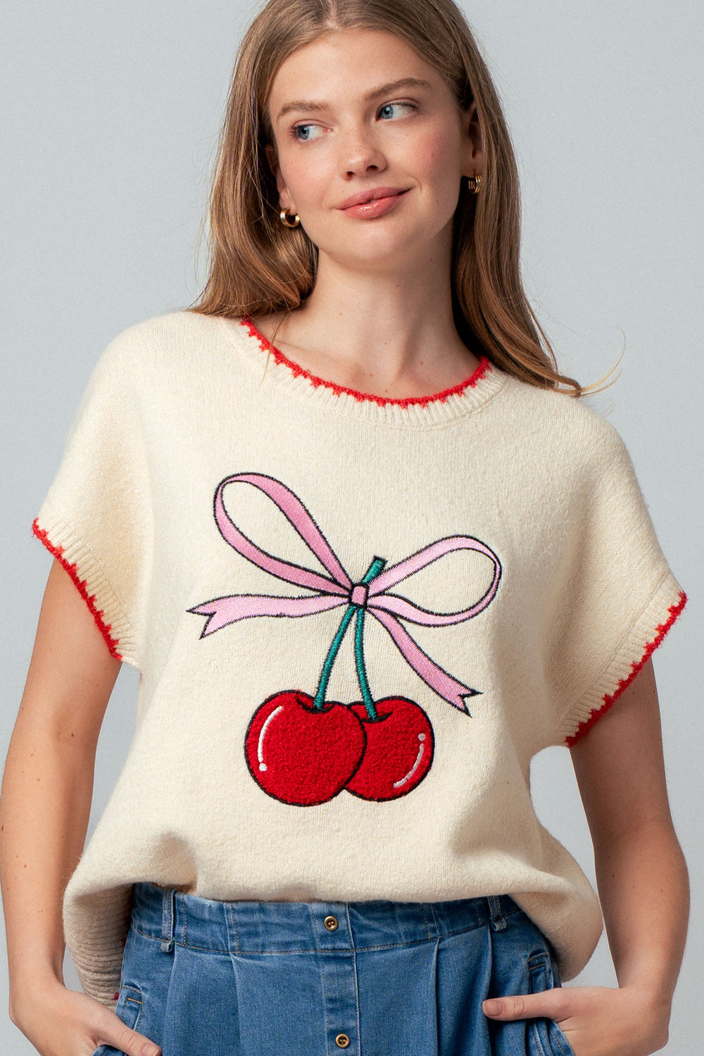 cherry bow knit vest - ivory (additional view)