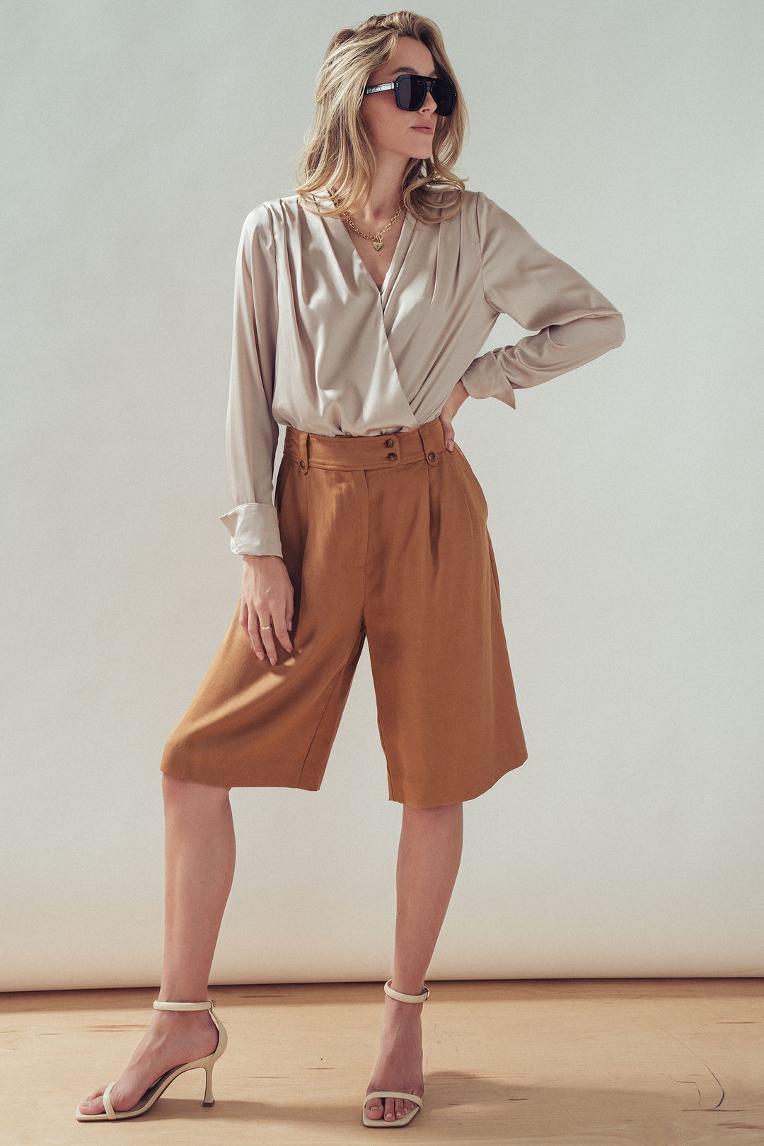 pleated belted culotte pants - camel (additional view)