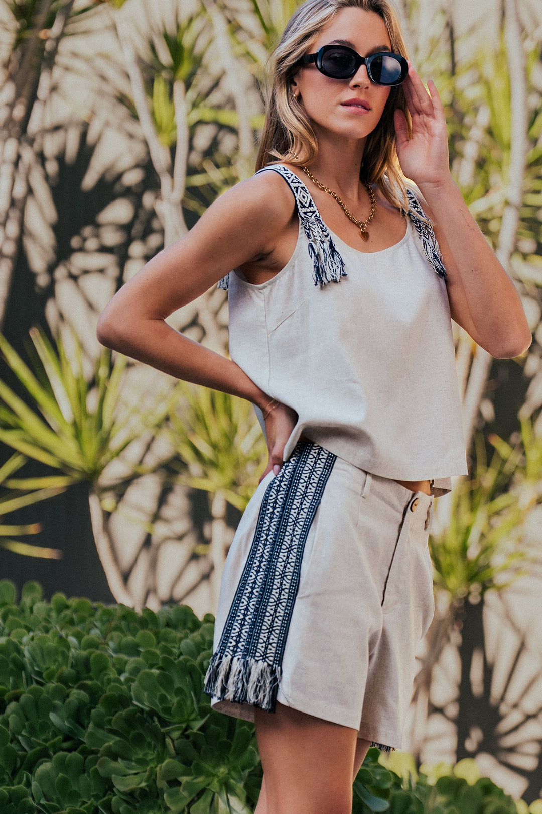 coastal breeze linen tassel set - blue (additional view)