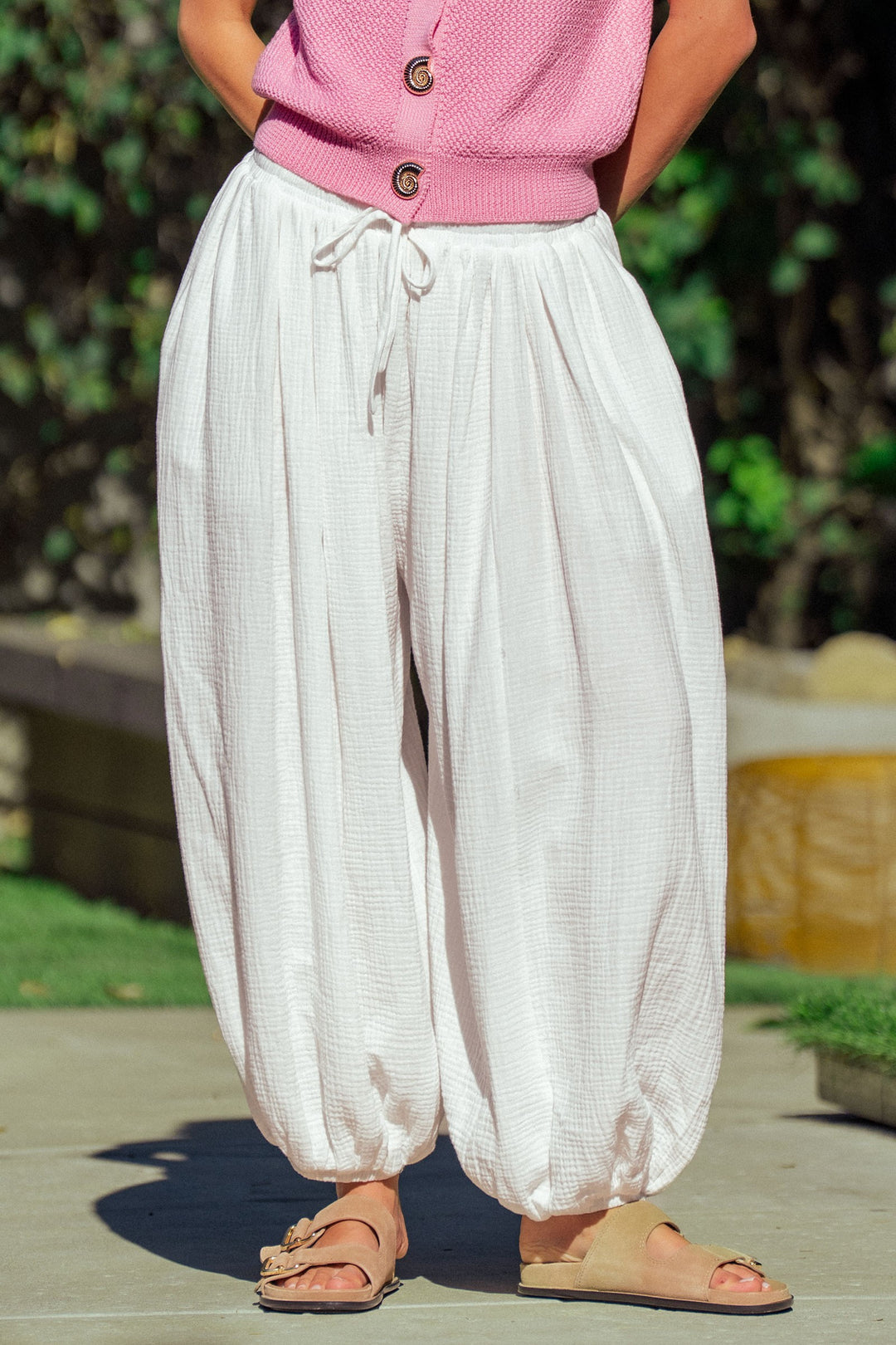 cloud drift cotton gauze balloon pant - white (additional view)