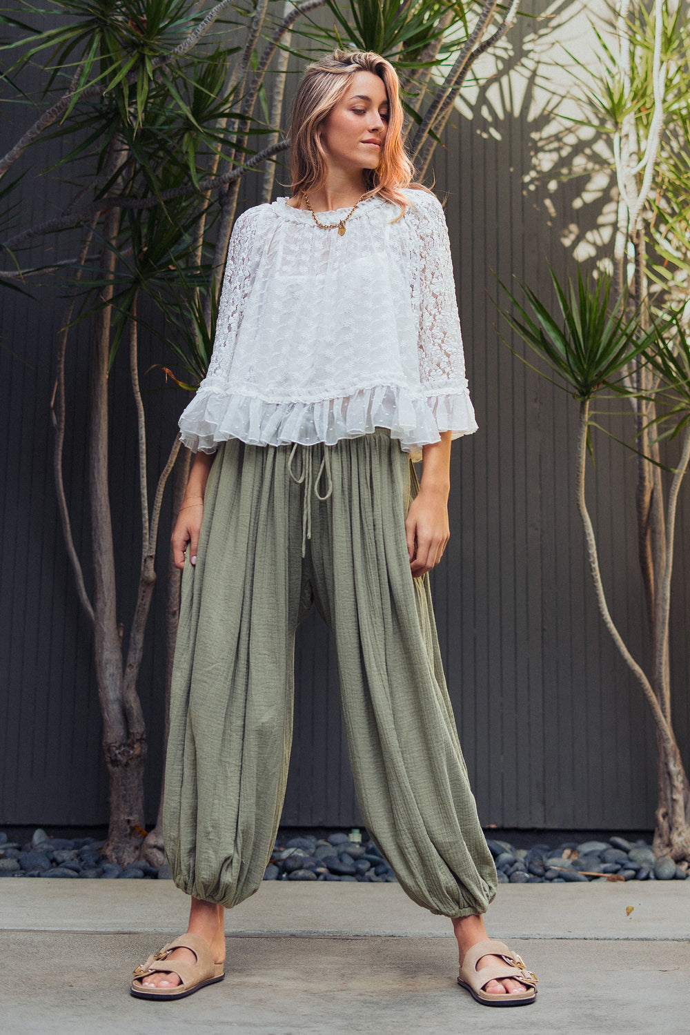 drift cotton gauze balloon pant - olive (additional view)