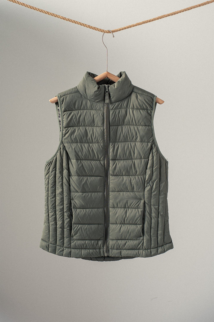 4n Lightweight Quilted Vest Cozy Layering Piece, additional view