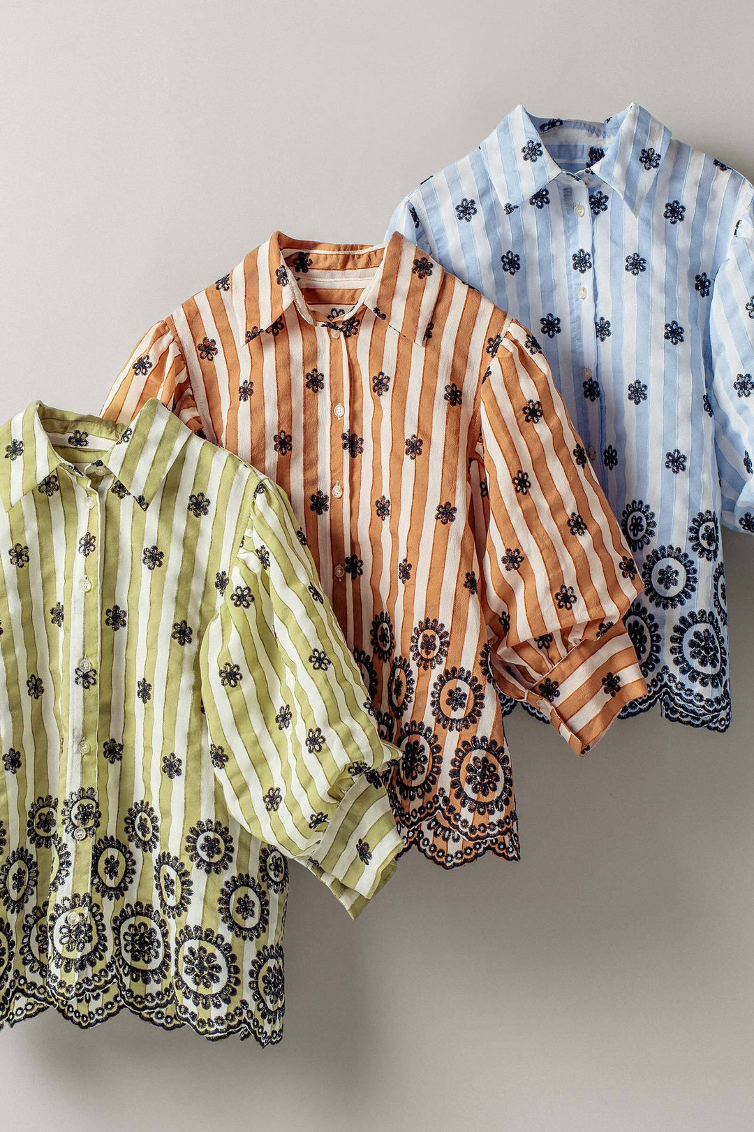 0183-8718 | Embroidered Stripe Bloom Blouse