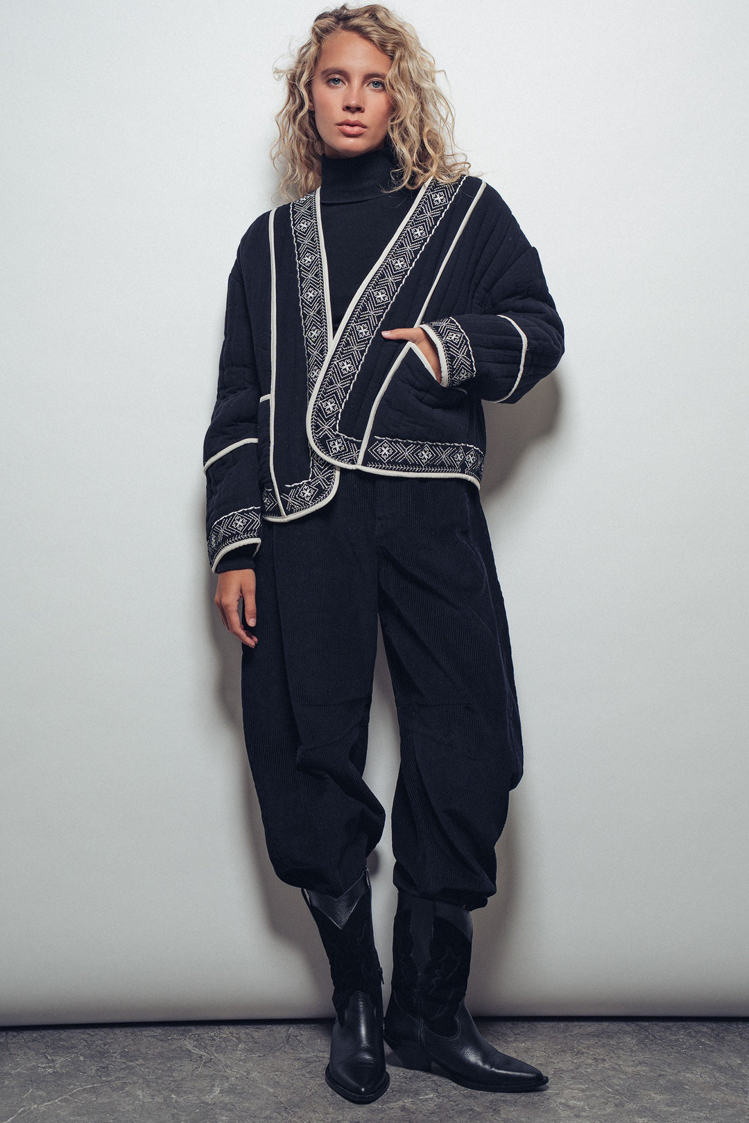 embroidered padded jacket with black trim details - black ivory (additional view)