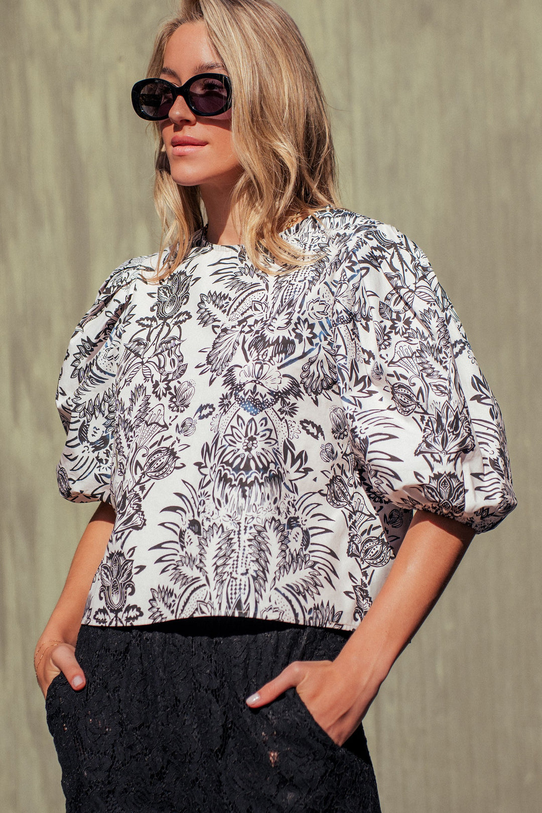 botanical print puff sleeve blouse - ivory black (additional view)