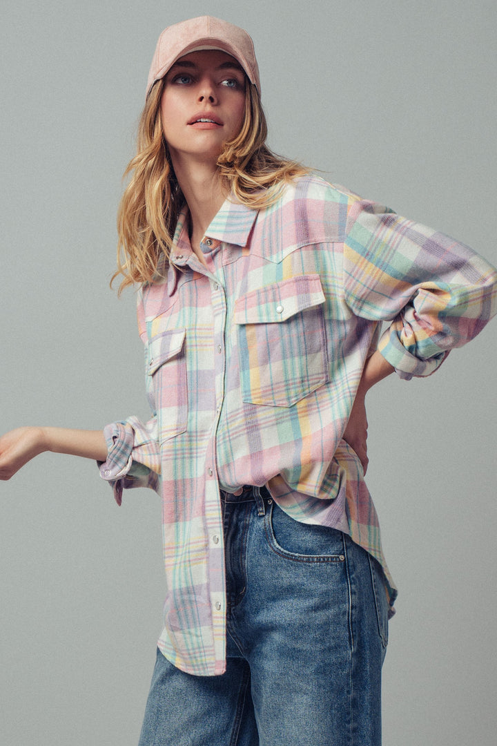 oversized plaid button up flannel shirt w pockets - default (additional view)