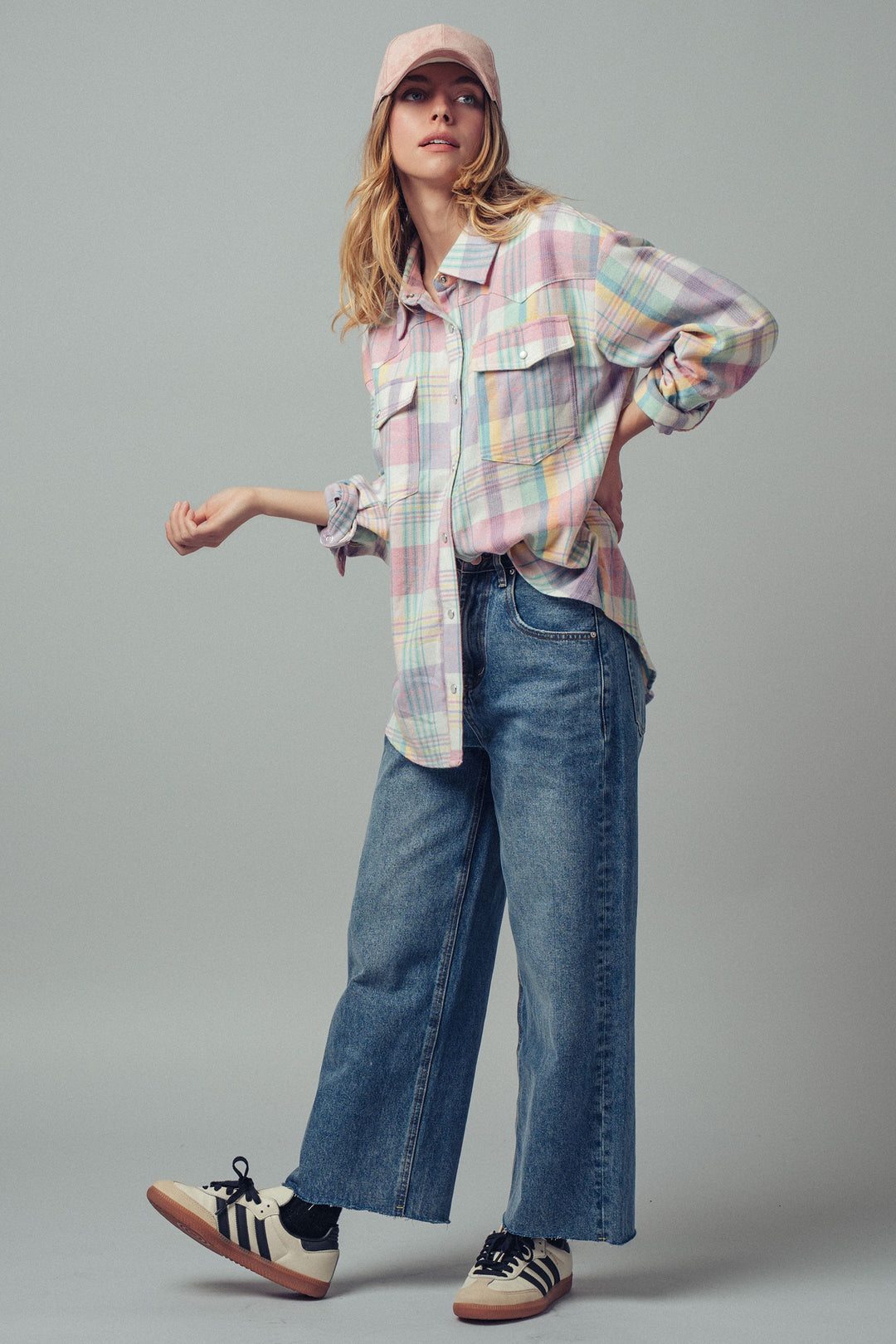 oversized plaid button up flannel shirt w pockets - default (additional view)