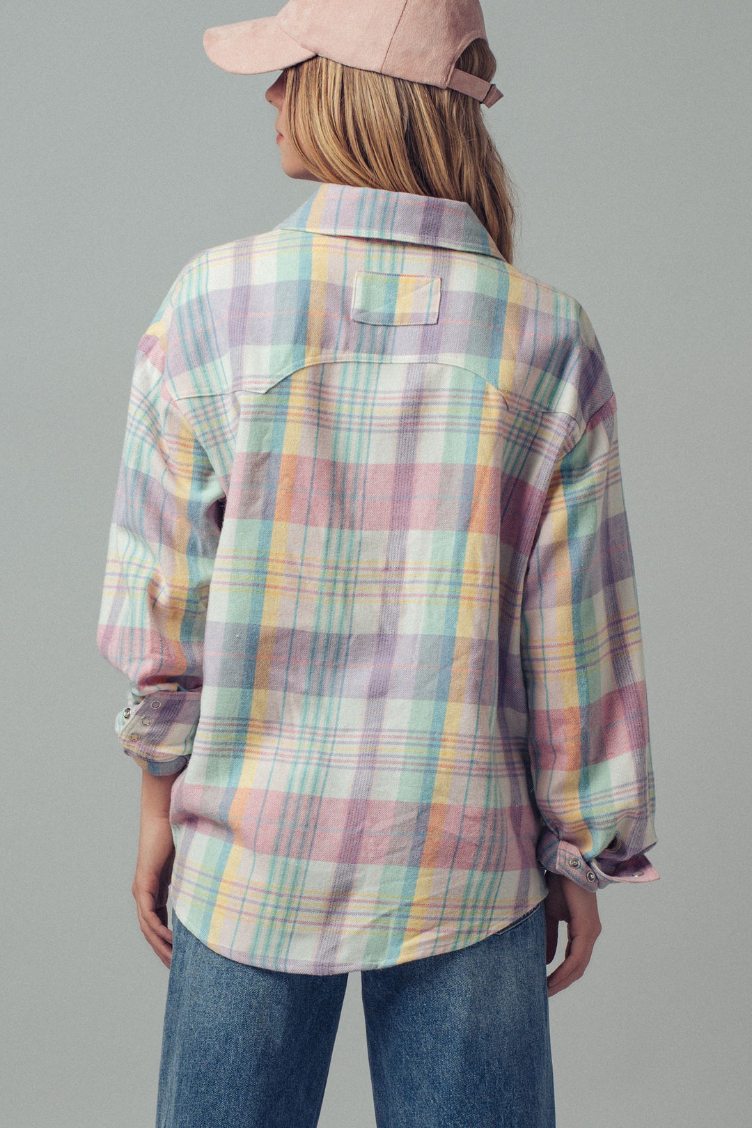 oversized plaid button up flannel shirt w pockets - default (additional view)