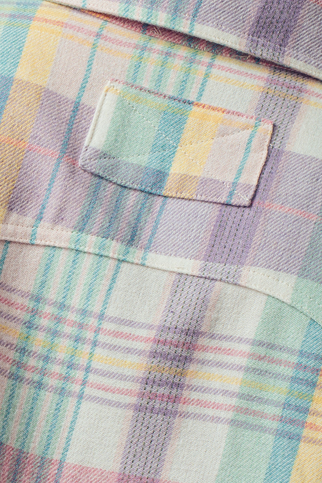 oversized plaid button up flannel shirt w pockets - default (additional view)