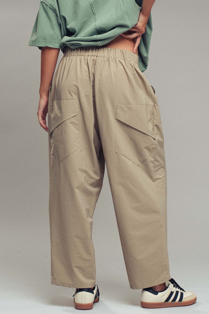 Relaxed Wide Leg Cropped Trousers With Pockets