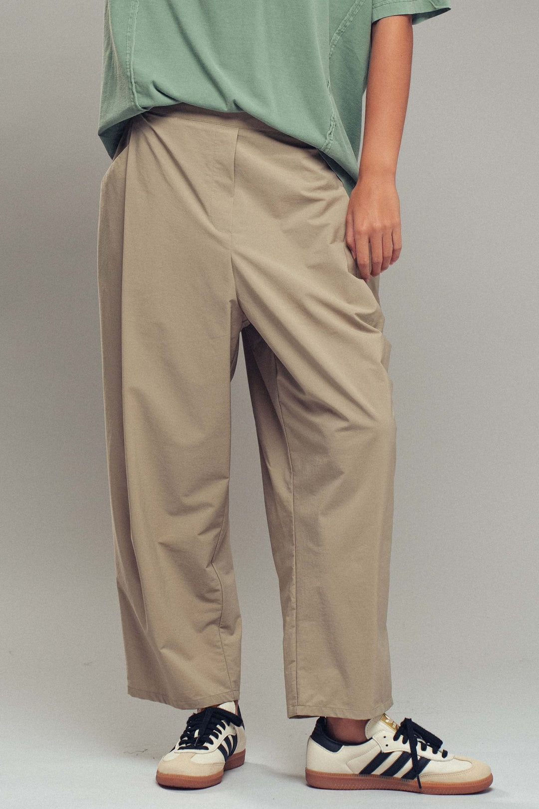 Relaxed Wide Leg Cropped Trousers With Pockets, additional view