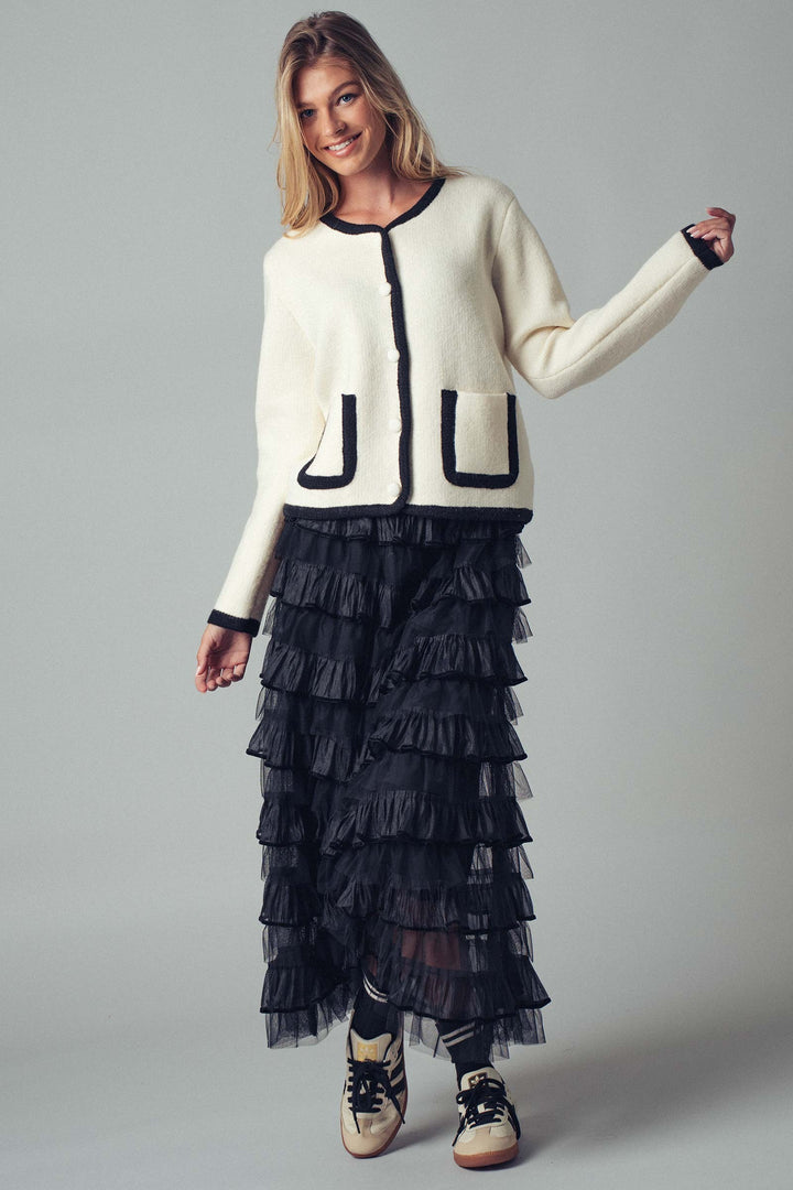 0207-7923 | Suéter minimalista con botones