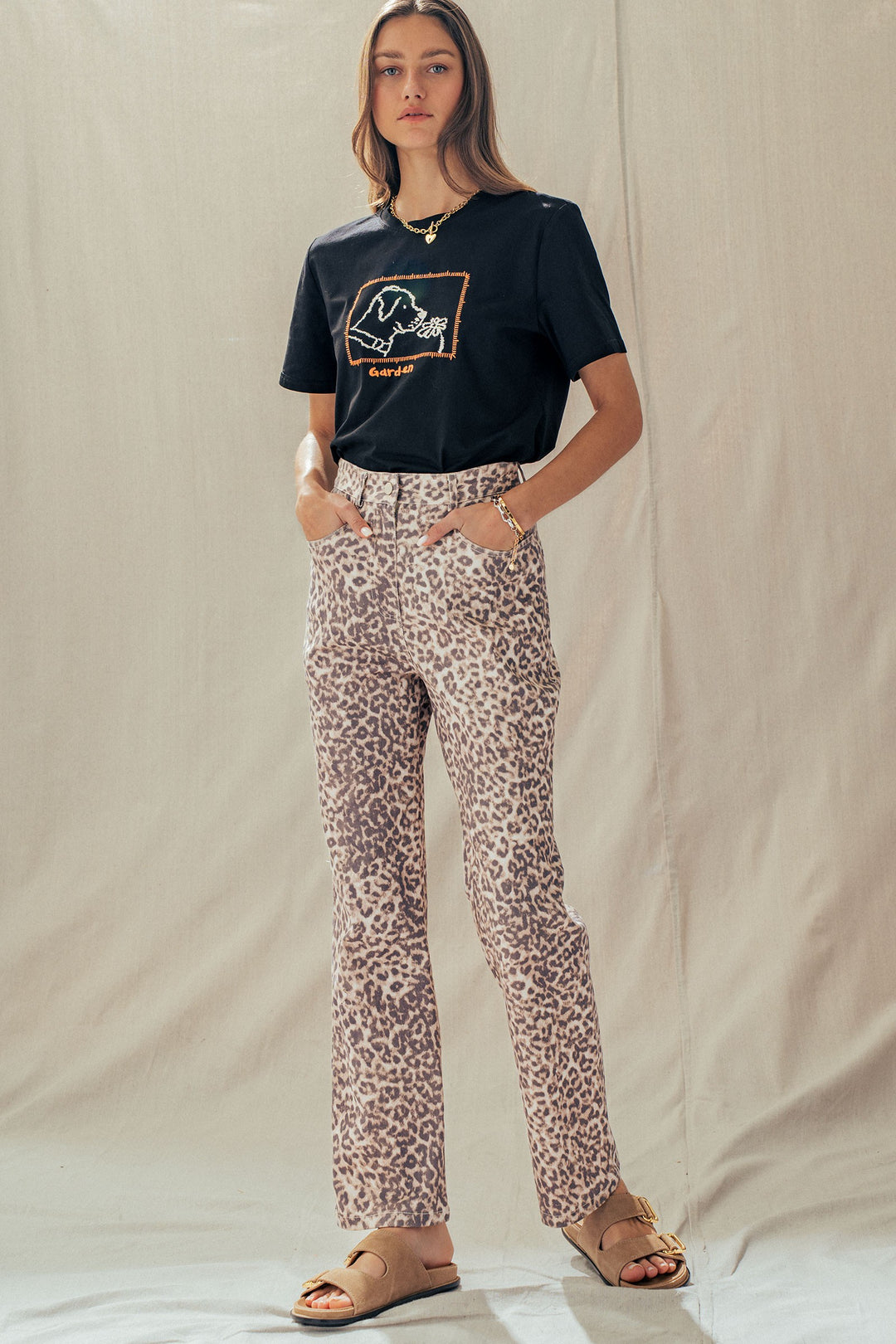 garden pup embroidered tee - black (additional view)
