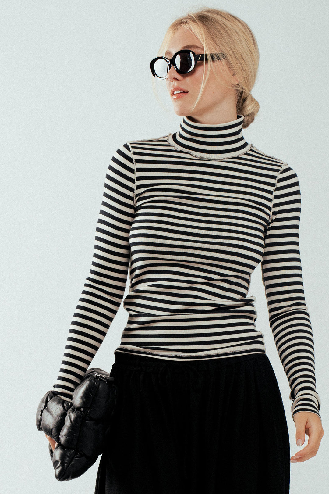classic striped long sleeve turtleneck top - ivory black (additional view)