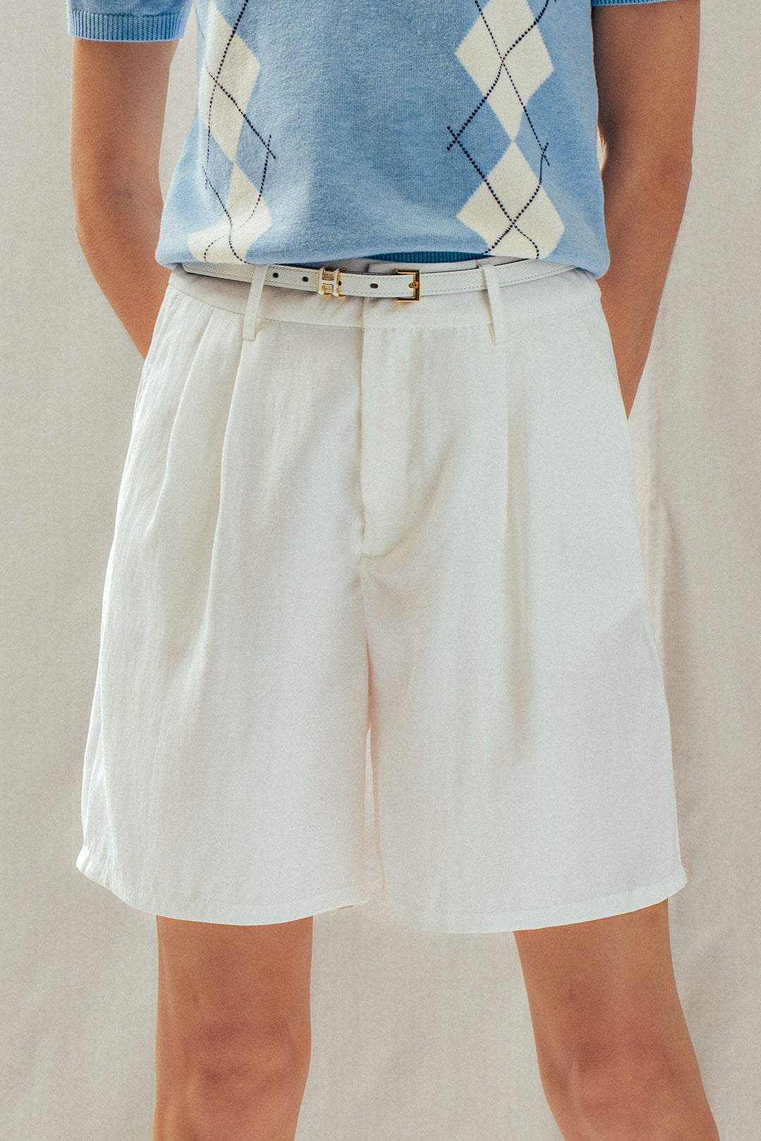 soft tailored pleated shorts - off white (additional view)
