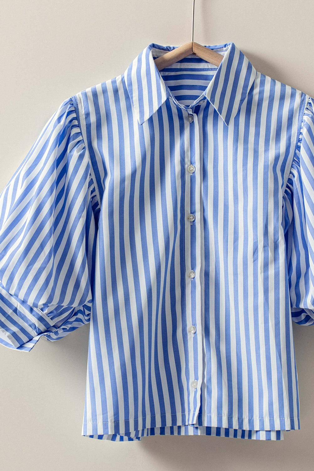 chic blue striped puff sleeve blouse - blue stripe