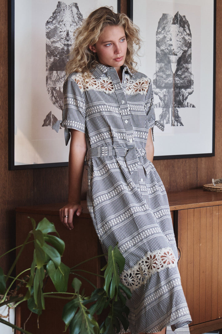 lace trim gingham button front midi dress - black (additional view)
