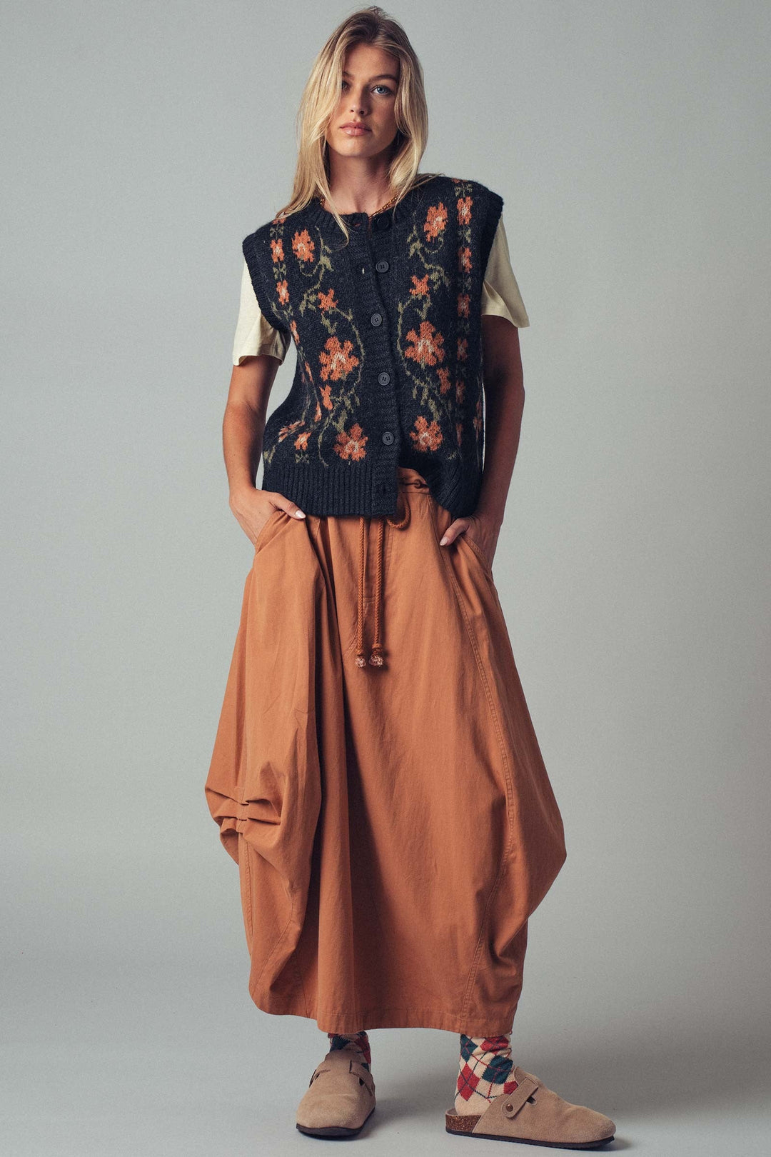 Chic Floral Knit Button Up Sweater Vest, additional view