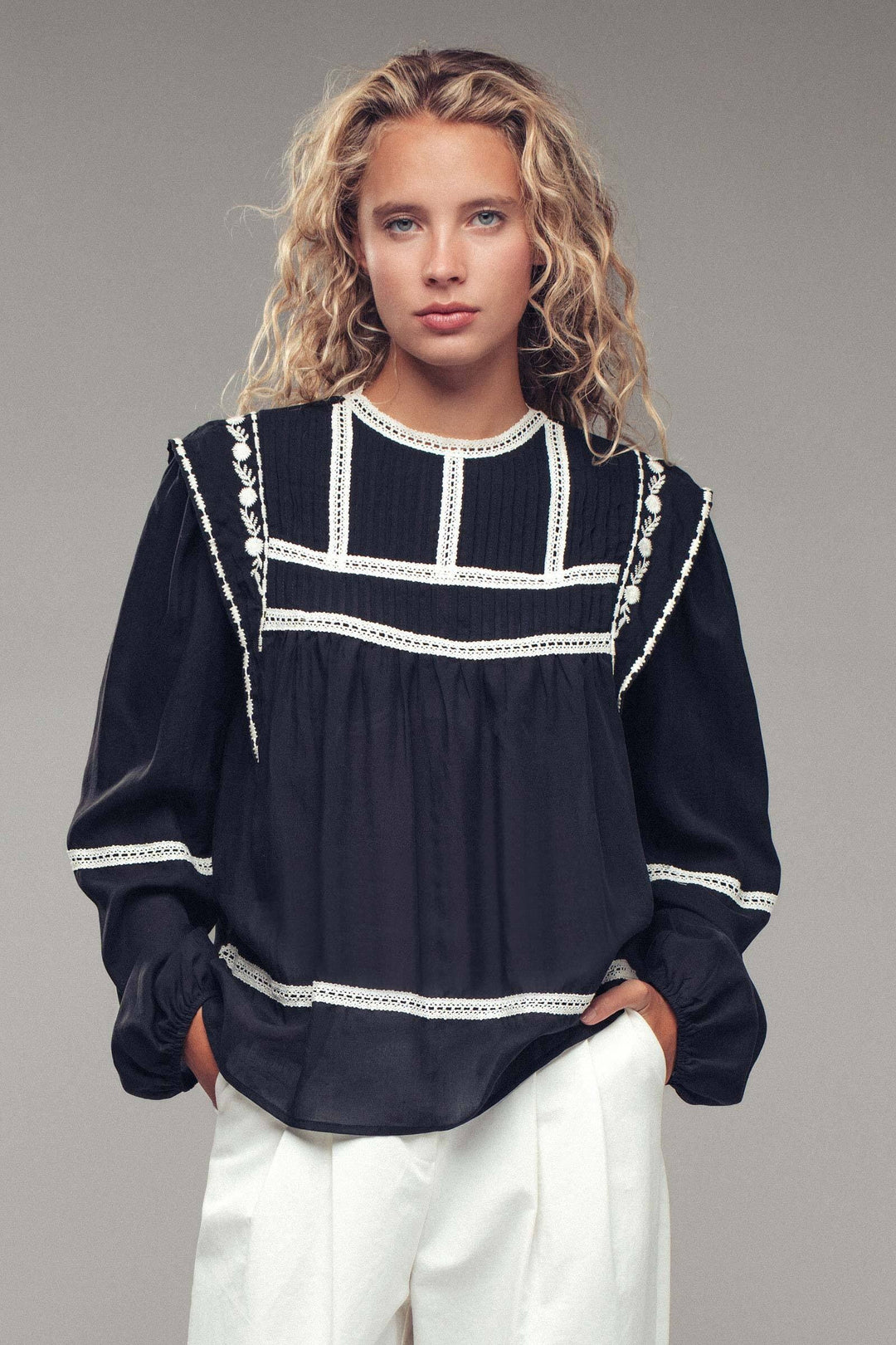 lace trim boho long sleeve blouse - black