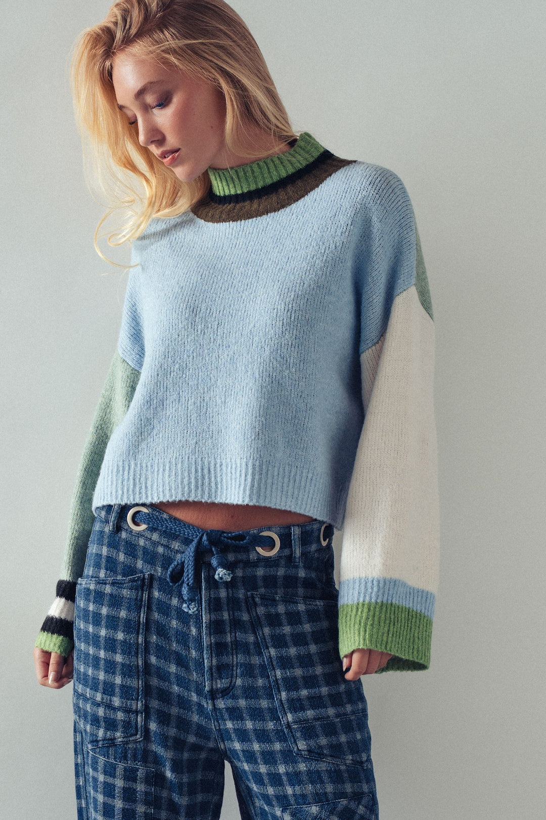 colorblock knit cropped sweater - bluesage (additional view)