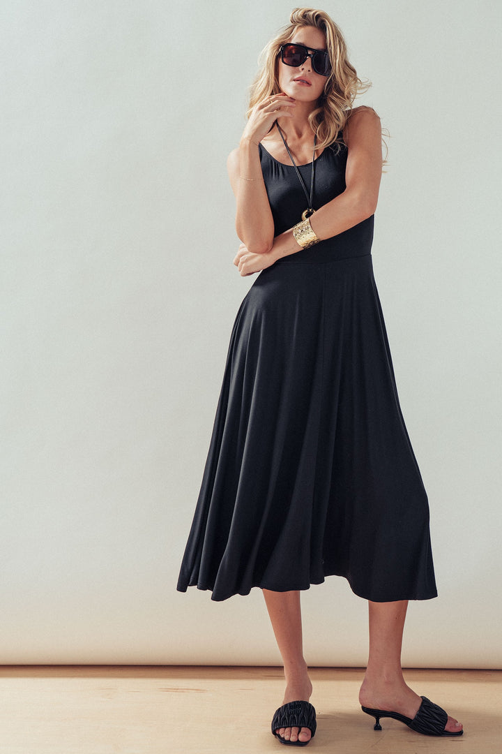 scoop neck flare midi dress - black (additional view)