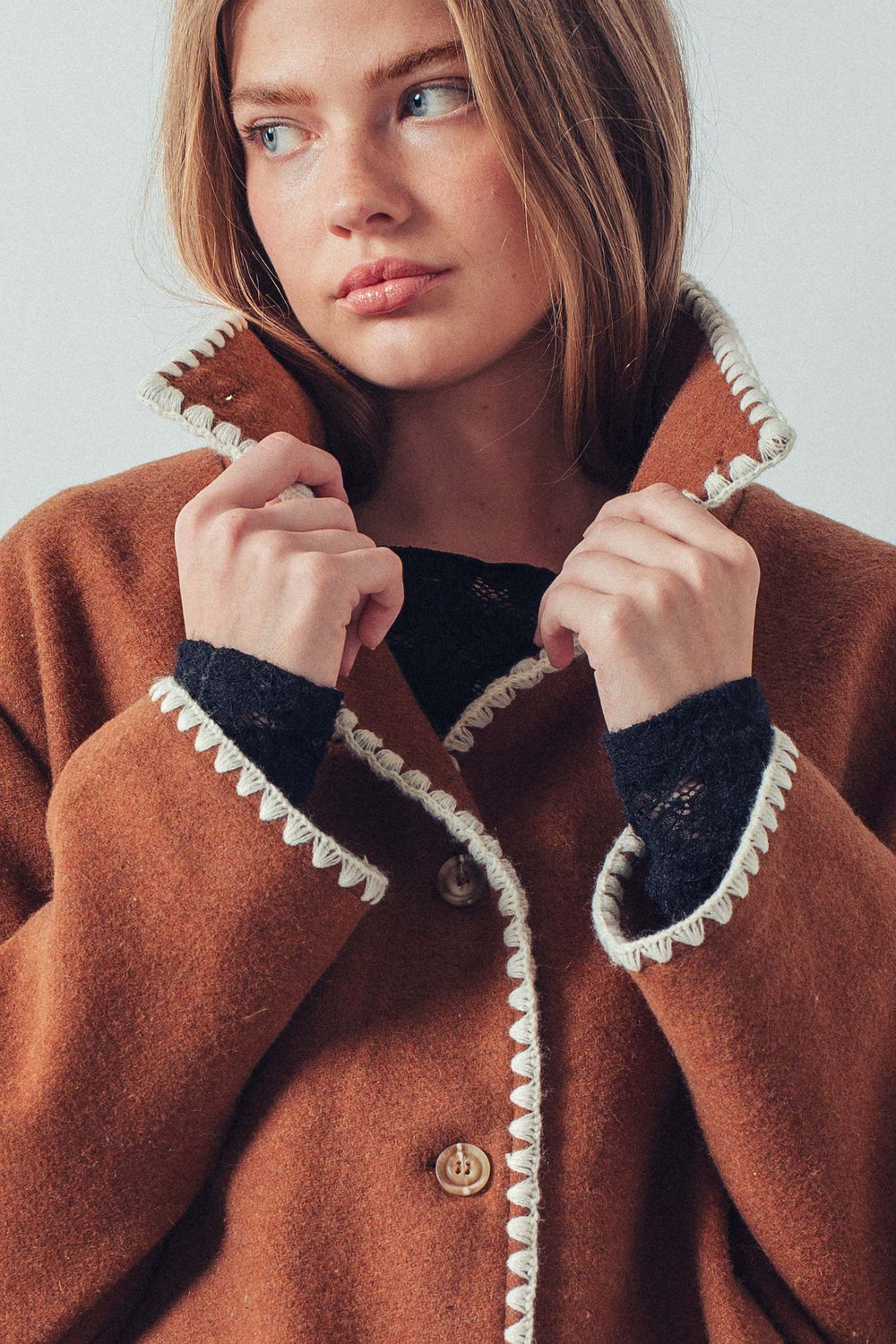 modern stand embroidered trim collar jacket - brown