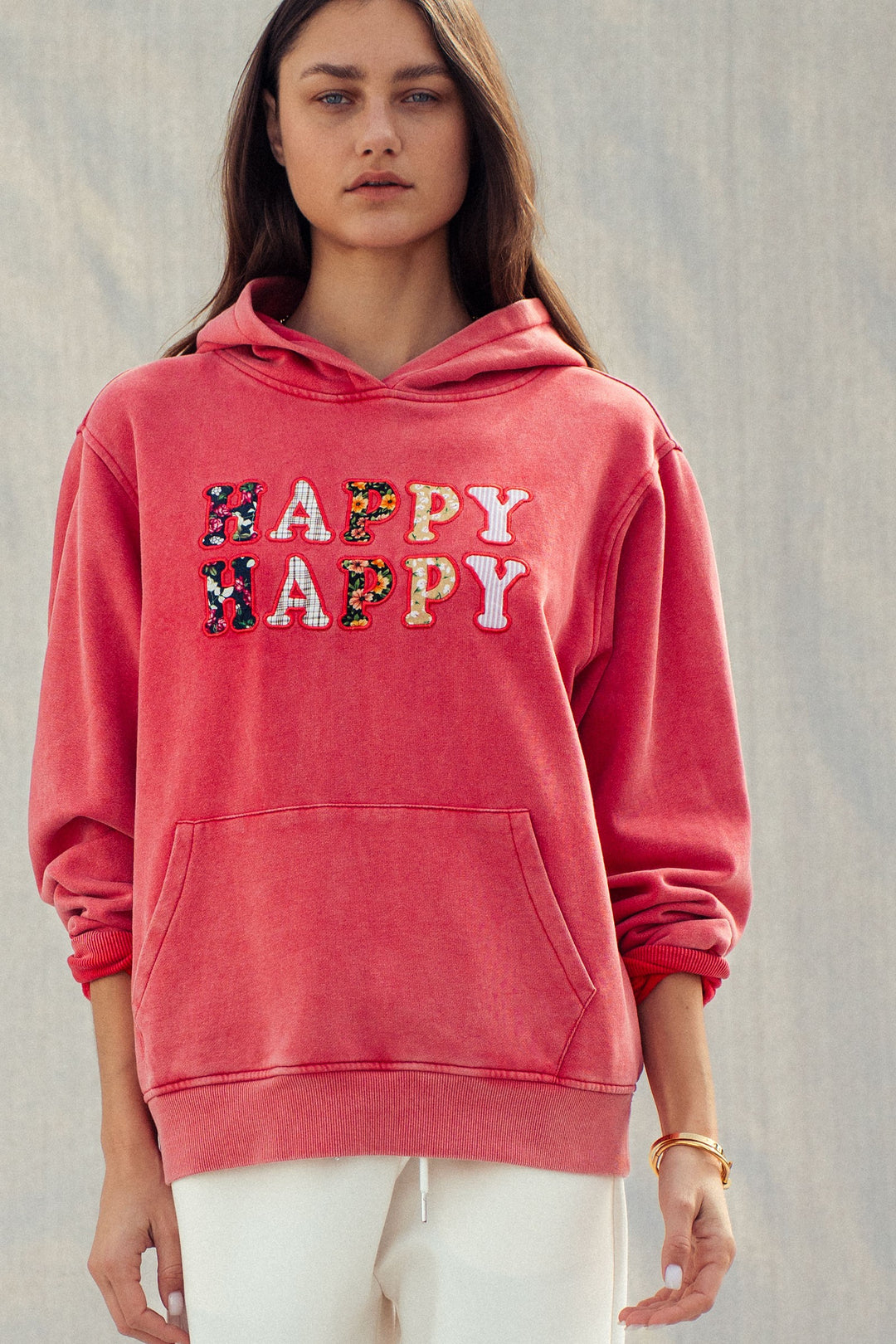 vintage washed stay happy hoodie - red (additional view)