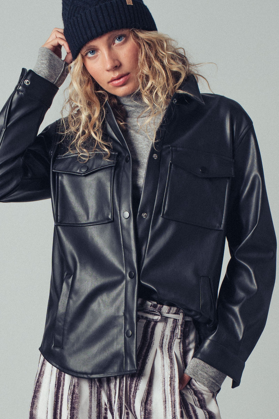 faux leather pocket shirt with snap closure - black (additional view)