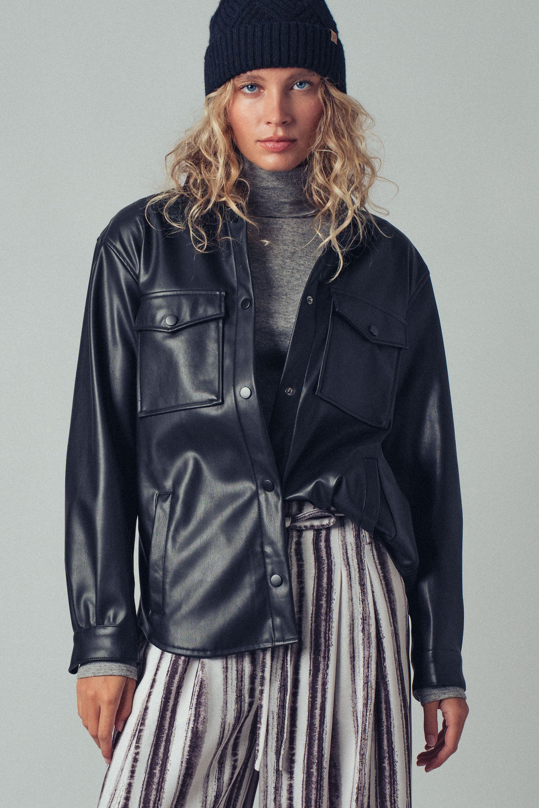 faux leather pocket shirt with snap closure - black (additional view)