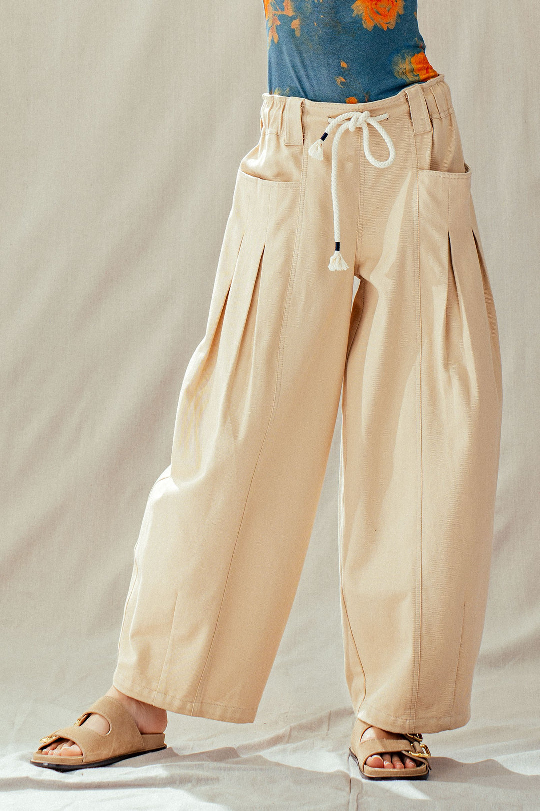 modern barrel leg pant - khaki