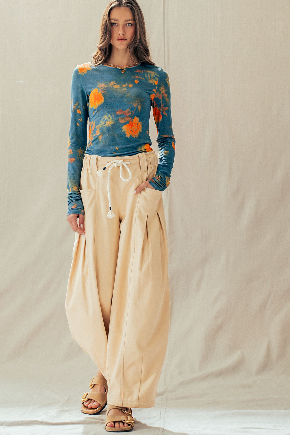 modern barrel leg pant - khaki (additional view)