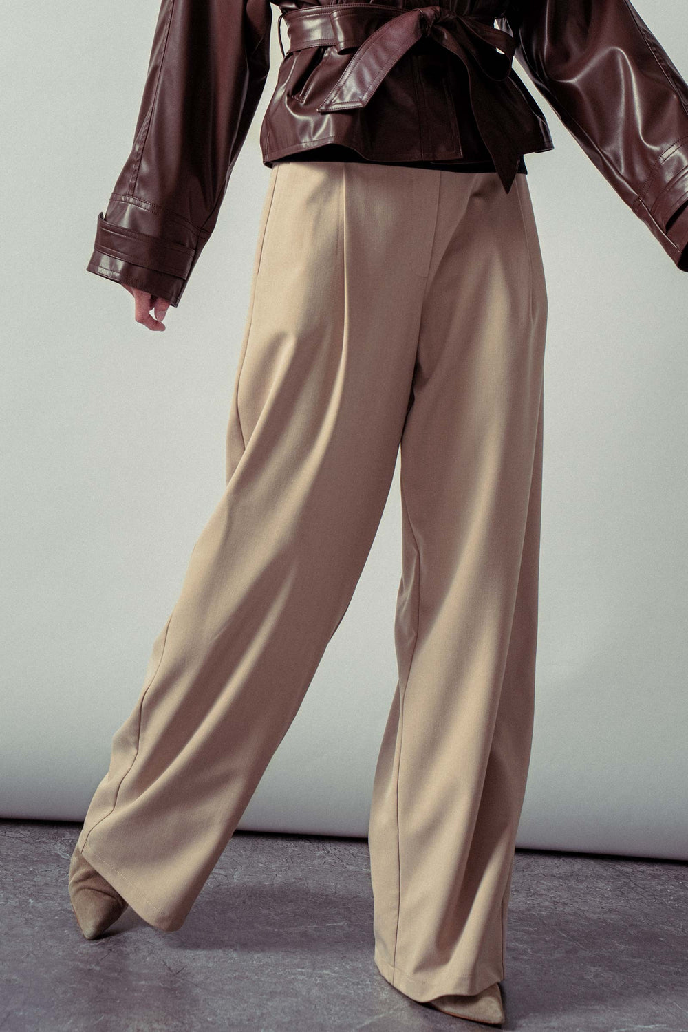 relaxed wide leg drawstring trousers - khaki (additional view)