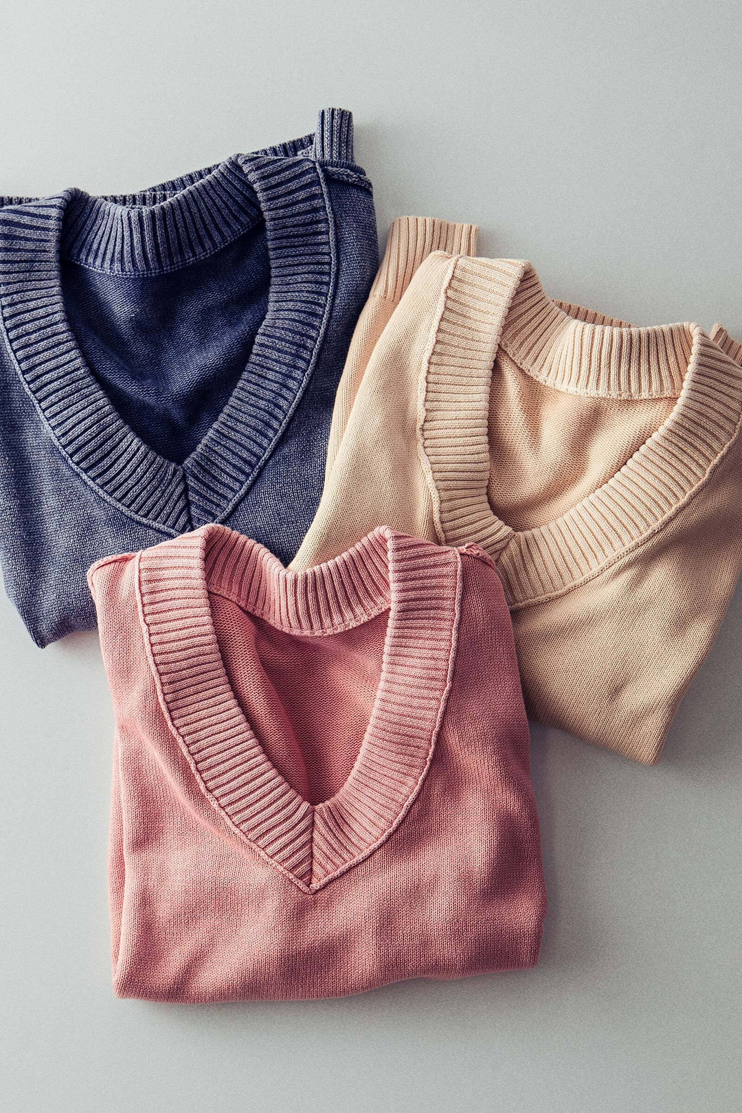 washed oversized v neck sweater - default