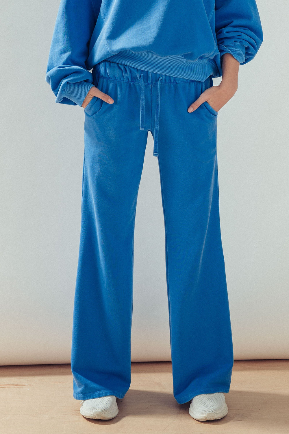 washed wide leg sweatpants - royal blue (additional view)