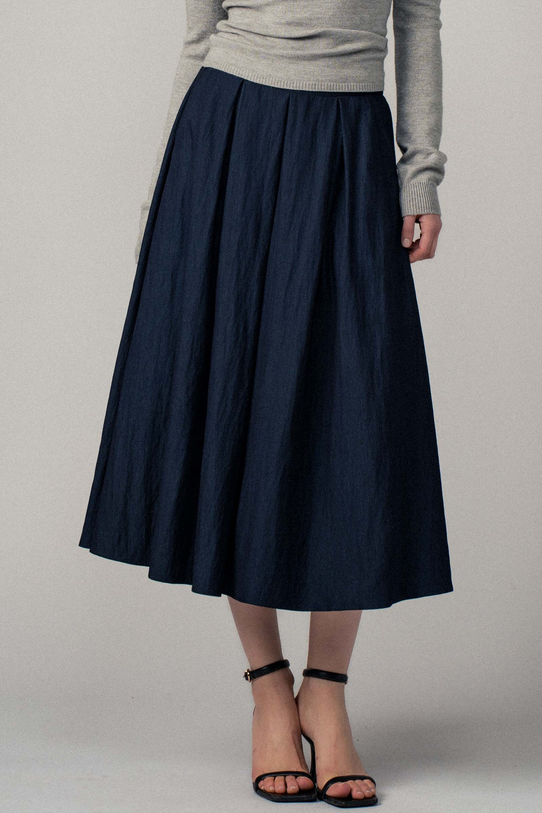 midi skirt with boho vibe - navy